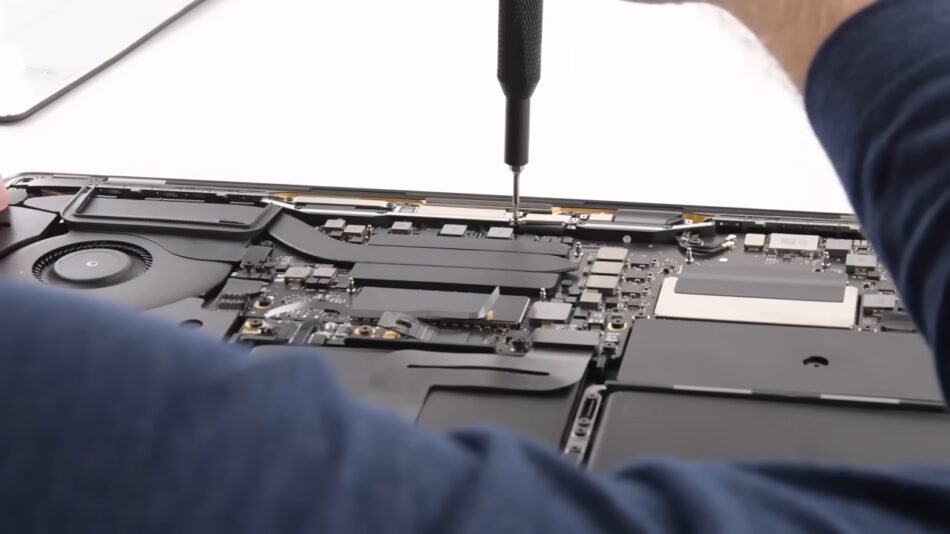 Understanding MacBook Pro Touch Bar Flickering Causes Explained Here